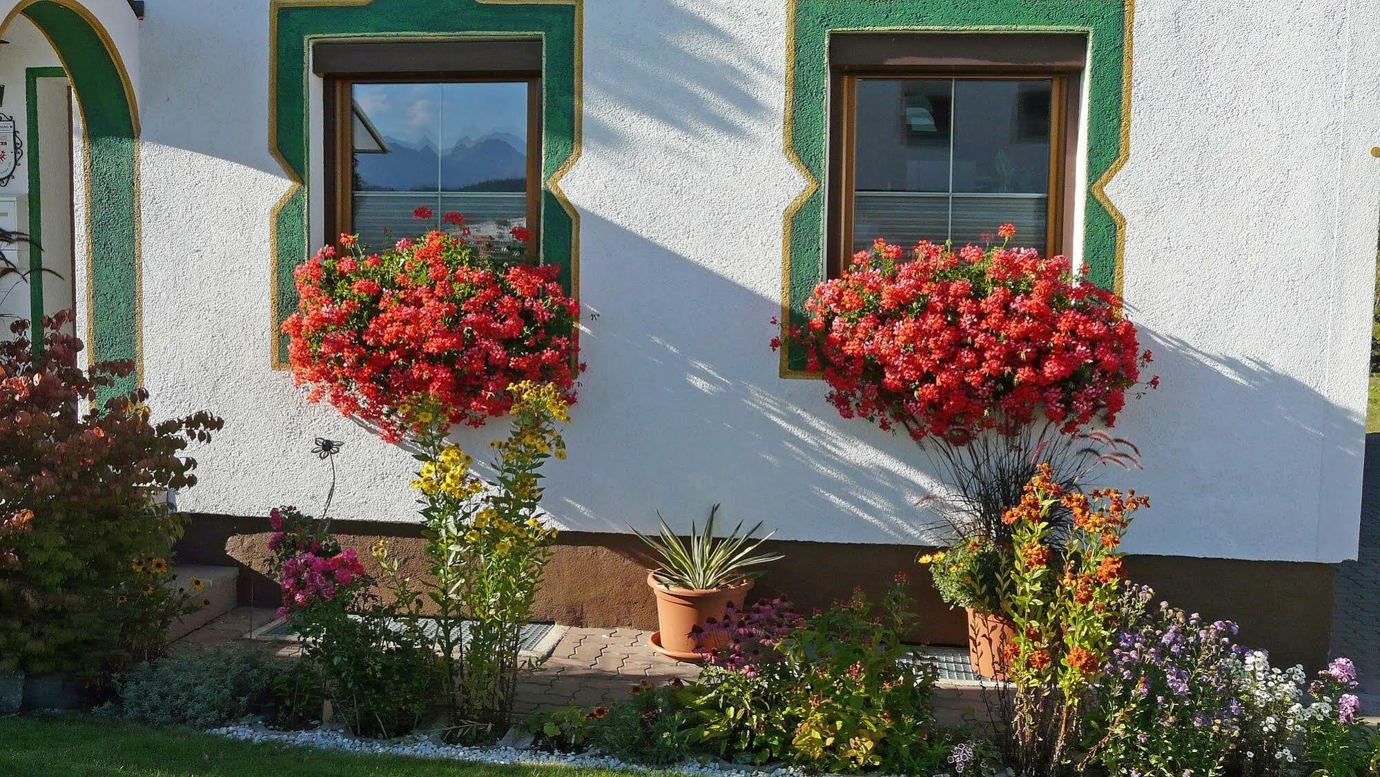 Gaestehaus Schoenberg Leutasch Exterior photo